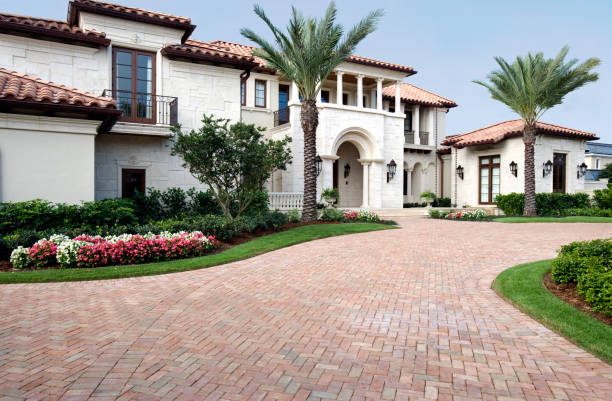 Best Professional Driveway Pavers  in Lebanon, NH